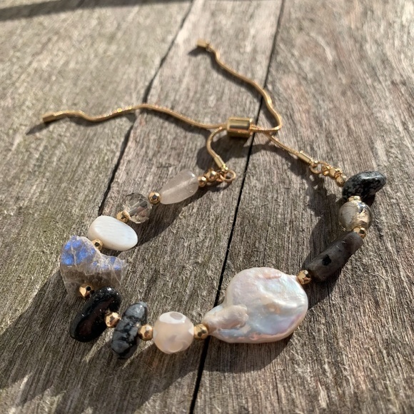 Dainty Pull Tie Chain Healing Crystal Bracelet - Picture 1 of 7